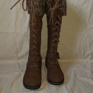 Rider boots with faux fur top